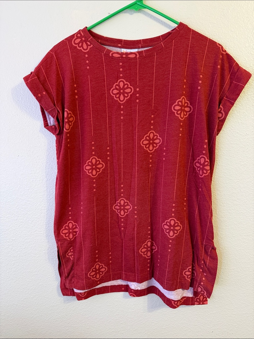 LuLaRoe Red Floral Stripe Short Sleeve Tee